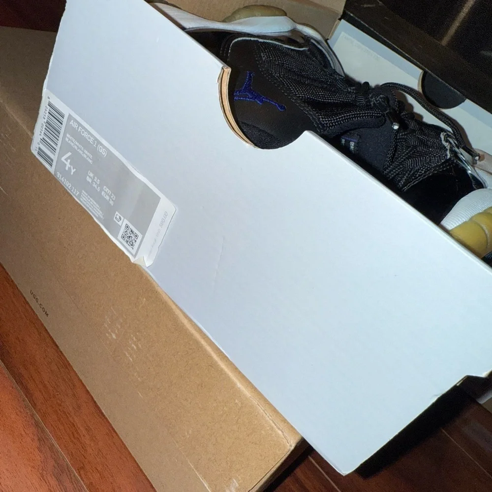 Jordan11 Kids Shoes Black and Blue